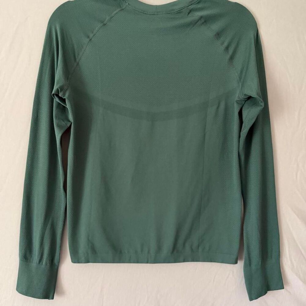 Unbranded Women's Green Top - Picture 3 of 5